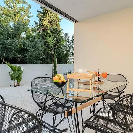 Lana- Luxury アパート ザダル