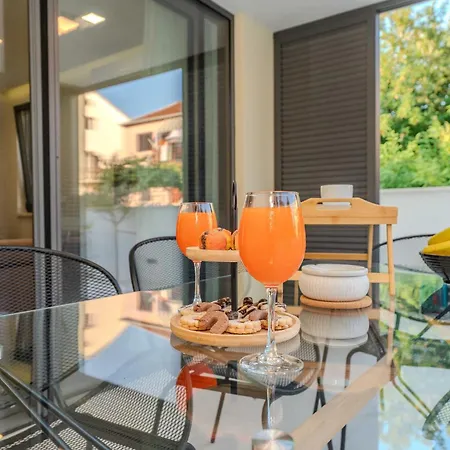 Lana- Luxury ザダル