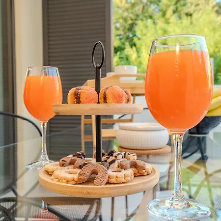 Lana- Luxury アパート