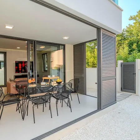 Lana- Luxury アパート *