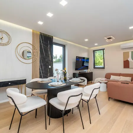 アパート Lana- Luxury