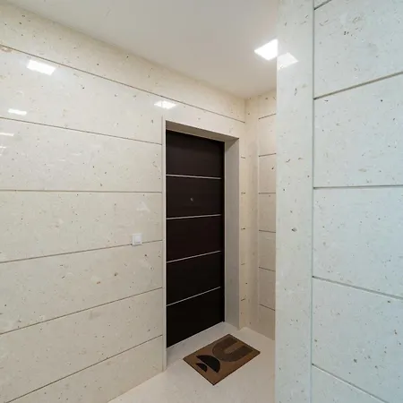 アパート Lana- Luxury