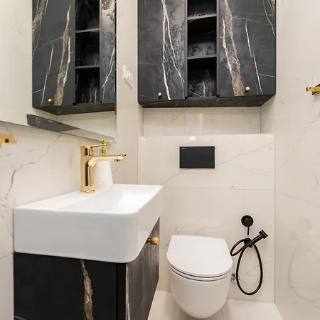 Lana- Luxury * ザダル