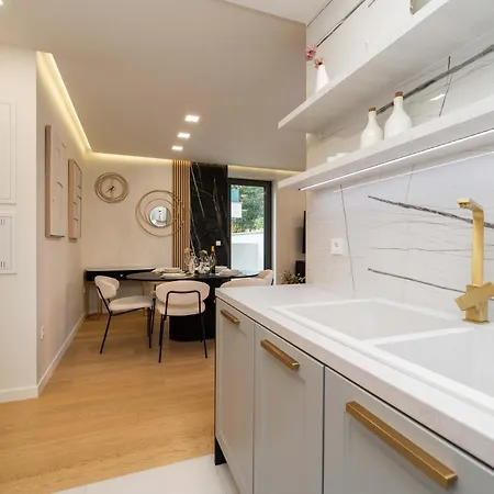 Lana- Luxury ザダル