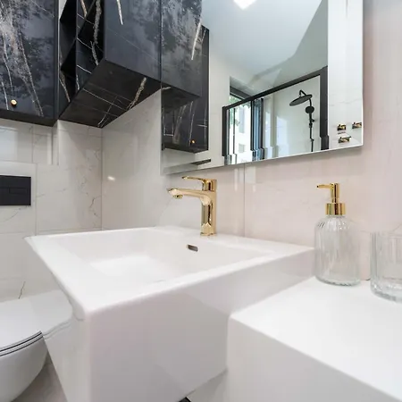 Lana- Luxury アパート *