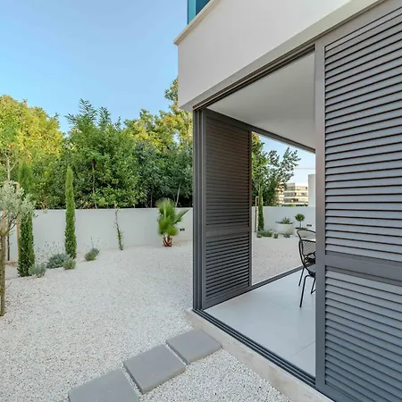 Lana- Luxury アパート ザダル