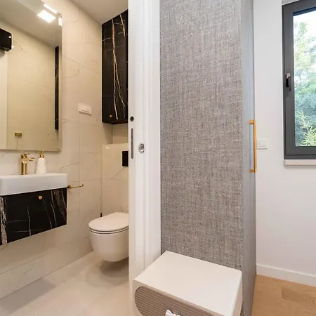 アパート Lana- Luxury