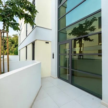 Lana- Luxury * ザダル