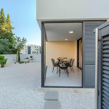 アパート Lana- Luxury